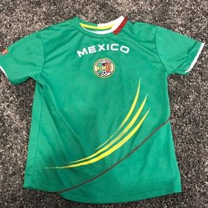 Mexico soccer jersey #18